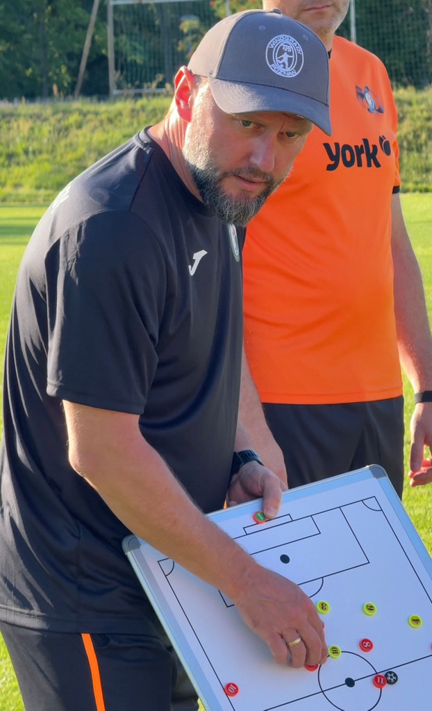 𝐖𝐲𝐰𝐢𝐚𝐝 𝐳 𝐓𝐫𝐞𝐧𝐞𝐫𝐞𝐦 𝐏𝐚𝐰ł𝐞𝐦 𝐊𝐮𝐭𝐲𝐧𝐢ą 𝐩𝐫𝐳𝐞𝐝 𝐫𝐨𝐳𝐩𝐨𝐜𝐳ę𝐜𝐢𝐞𝐦 𝐬𝐞𝐳𝐨𝐧𝐮 🗣️ Przed nami nowy ro