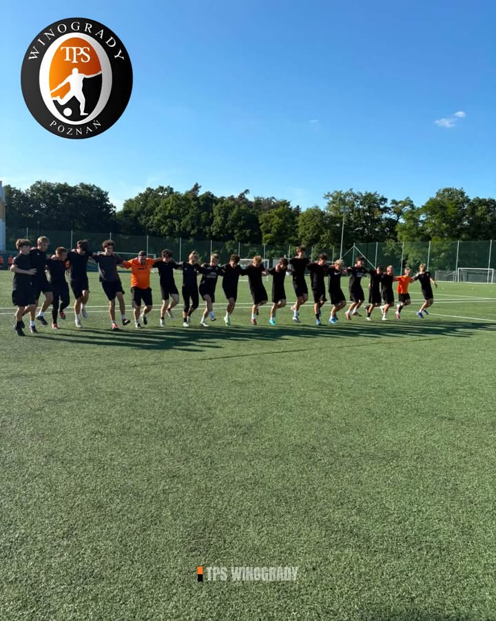 𝑶𝑩Ó𝒁 - 𝑫𝒁𝑰𝑬Ń 𝑽 ⚽️ Najstarsze grupy rozpoczęły dzień od porannego rozruchu, a nas