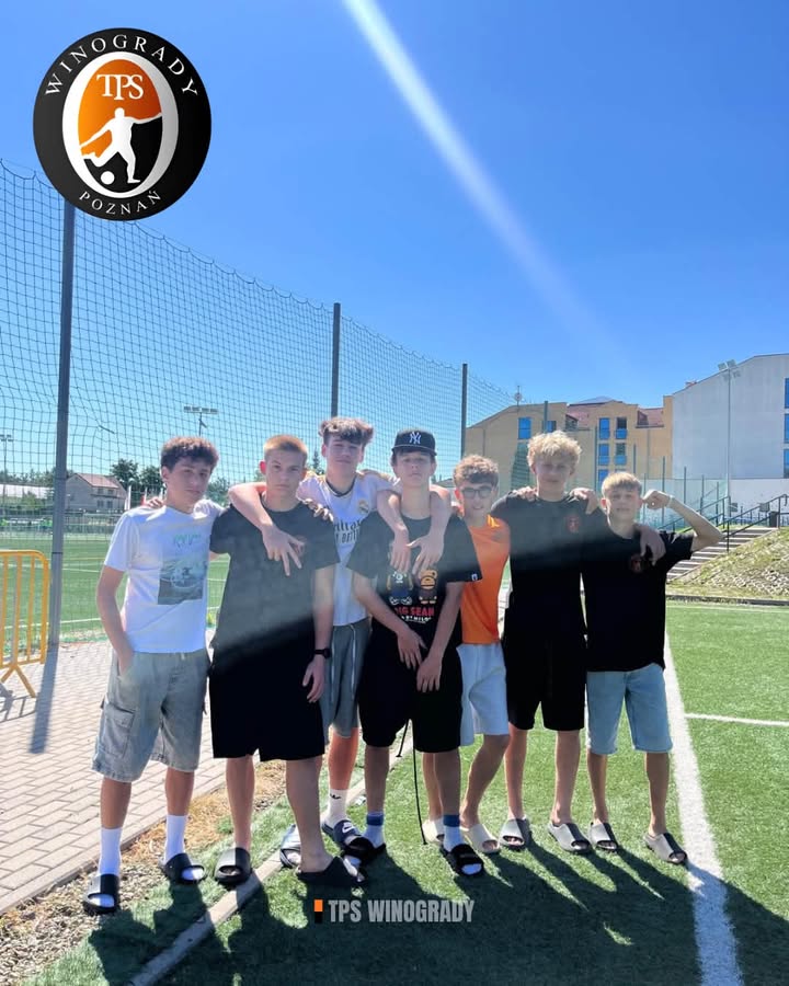 𝑶𝑩Ó𝒁 - 𝑫𝒁𝑰𝑬Ń 𝑽𝑰 ⚽️ Nasze grupy rozpoczęły dzień już o 6:15 pobudką 😴 a pół godzi